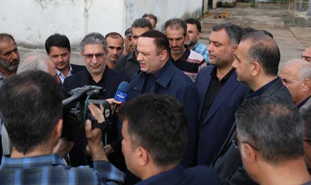 بازدید رضا مسرور از شهرك صنعتی صومعهسرا بازدید رضا مسرور از شهرك صنعتی صومعهسرا
