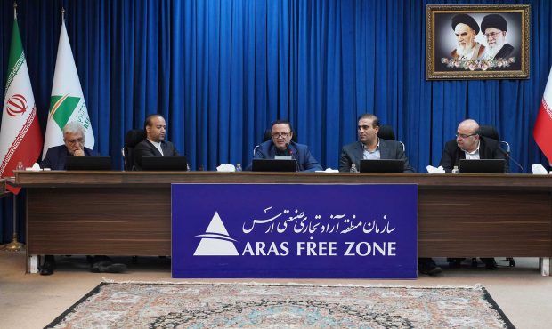 حل مشکلات فعالین اقتصادی یک اولویت است