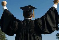 هیس! دانشجو فریاد نمی‌زند